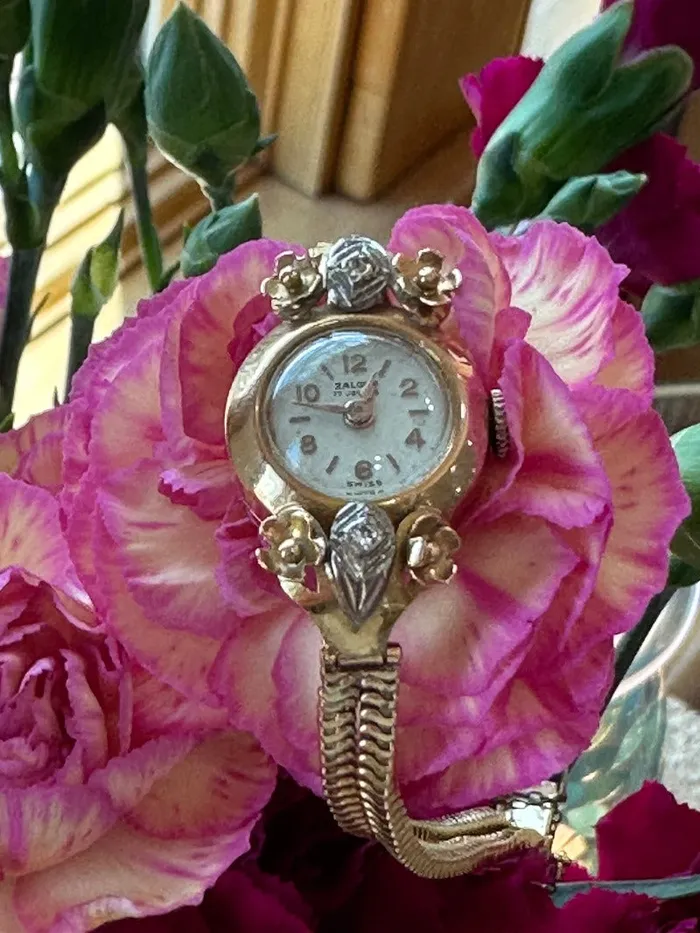 PreStyled Sets ONeills Estate Jewelry 18 Karat Yellow Gold Ladies Zalgur Wristwatch 54300497 PreStyled Sets ONeills Estate Jewelry 18 Karat Yellow Gold Ladies Zalgur Wristwatch 54300497