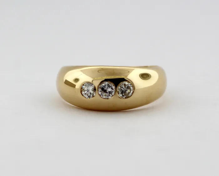 FULLERS PURCHASE FROM PUBLIC Rings ESTATE 14KY 42 CTTW DIAMOND 3 STONE DOMED RING IJSI2 FULLERS PURCHASE FROM PUBLIC Rings ESTATE 14KY 42 CTTW DIAMOND 3 STONE DOMED RING IJSI2
