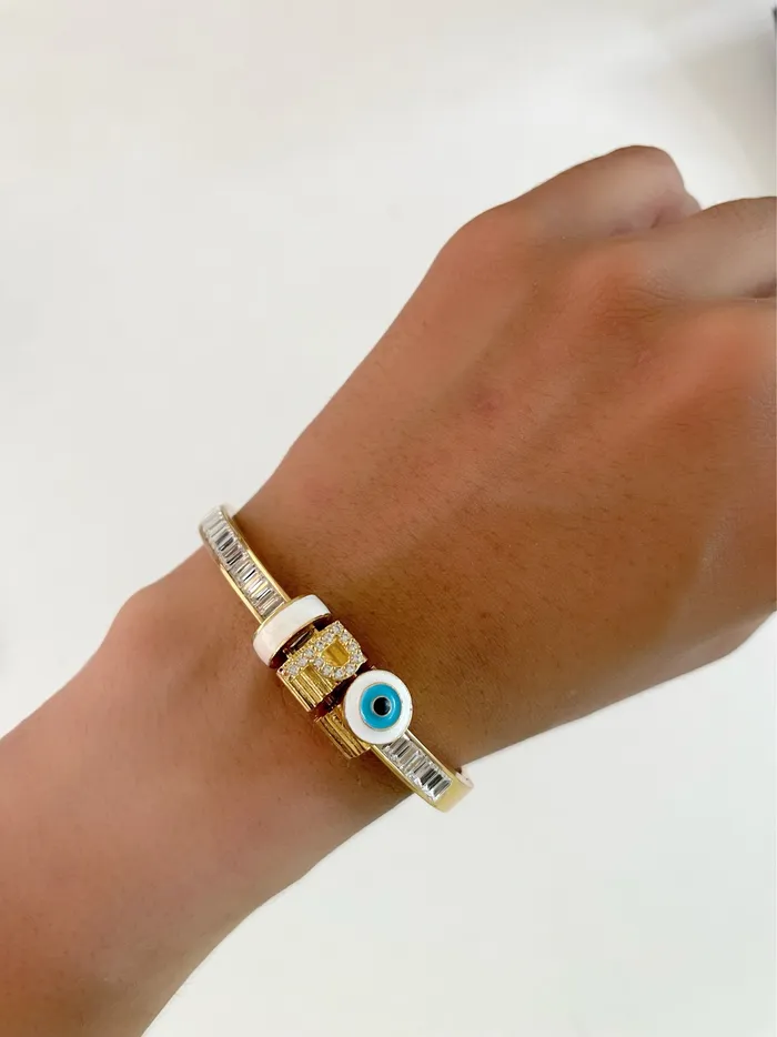 PRERTO ECOMMERCE PRIVATE LIMITED Bracelets Memories Iniziale Evil Eye White Bracelet