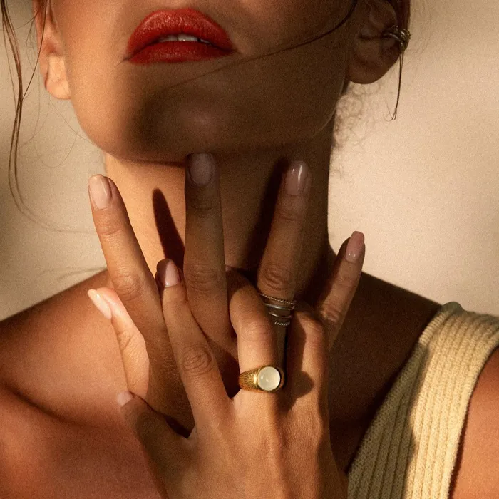 Radiance Ring moonstone I Z A J E W E L R Y Rings