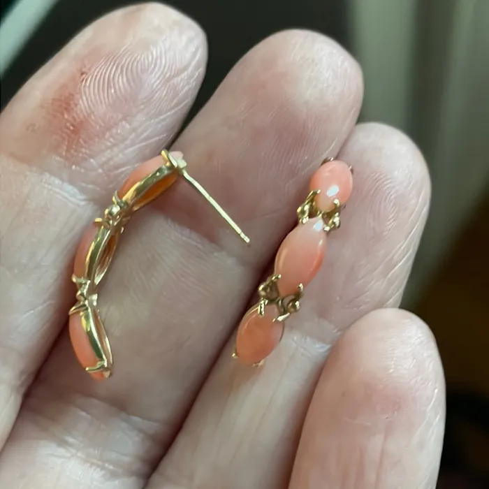 Coral Hoop Earrings 14k Gold Vintage Vintage Paris Jewelry Earrings Coral Hoop Earrings 14k Gold Vintage Vintage Paris Jewelry Earrings