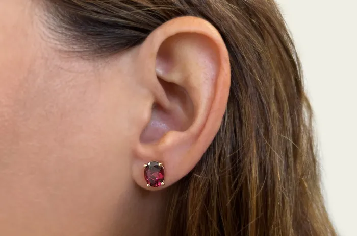 Earrings Albert Hern Earrings 18kt Gold Oval Garnet 394cts Studs Earrings Albert Hern Earrings 18kt Gold Oval Garnet 394cts Studs