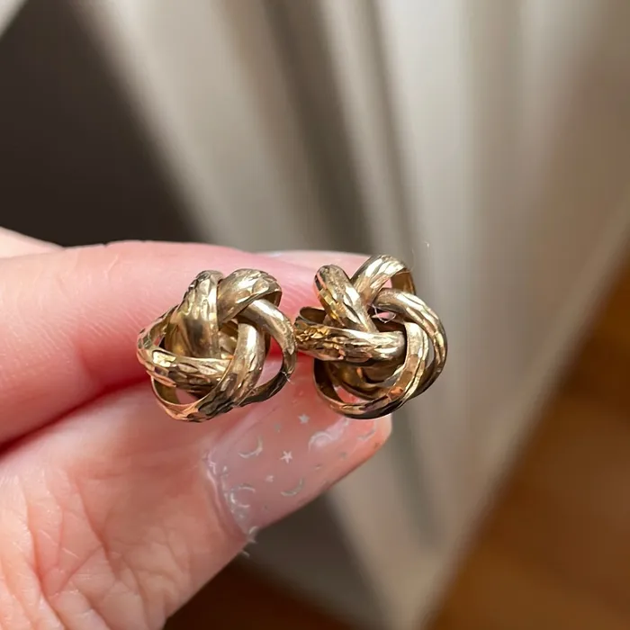 Gold Knot Earrings 10k Gold Vintage Love Vintage Paris Earrings