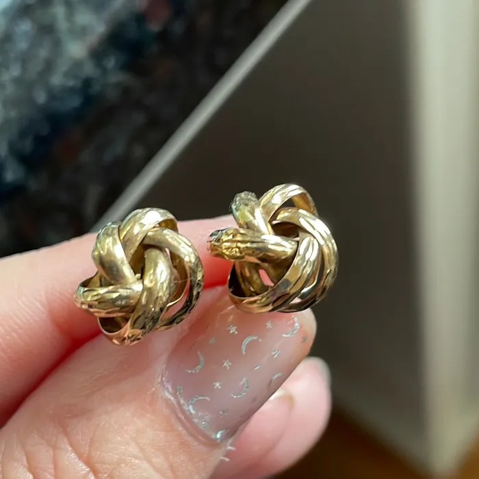 Gold Knot Earrings 10k Gold Vintage Love Vintage Paris Earrings