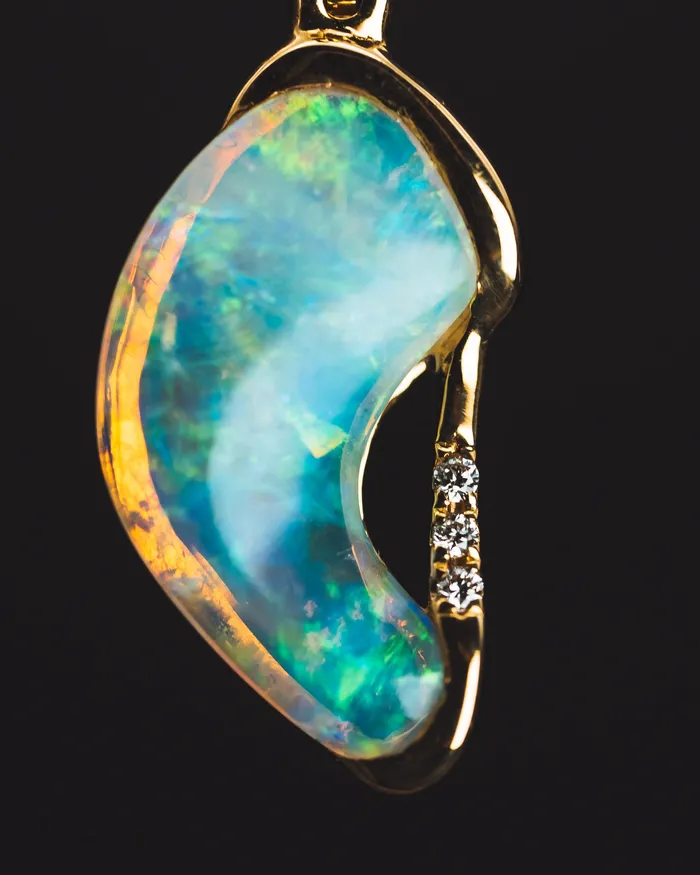 Hung Ngan Jewellery LTD PreStyled Sets 18k Yellow Gold Opal and Diamond Pendant