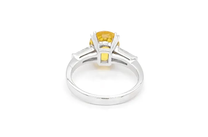 Ring 18kt White Gold Yellow Sapphire Baguette Diamonds Albert Hern Rings