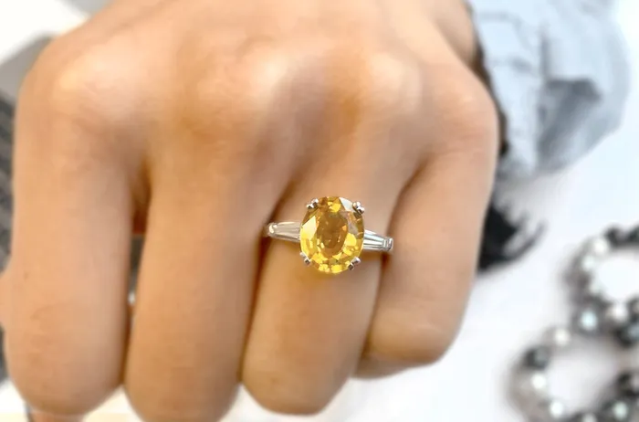 Ring 18kt White Gold Yellow Sapphire Baguette Diamonds Albert Hern Rings