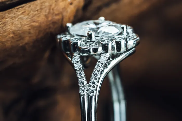 Rings Ancora 14k White Gold Moissanite and Diamond Ring