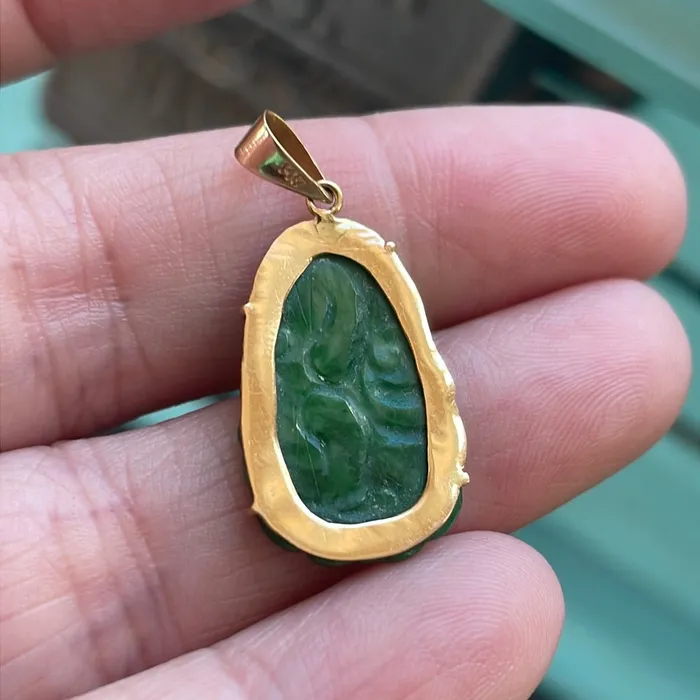 Vintage Paris Jewelry PreStyled Sets Carved Jade Pendant 14k Gold Vintage Vintage Paris Jewelry PreStyled Sets Carved Jade Pendant 14k Gold Vintage