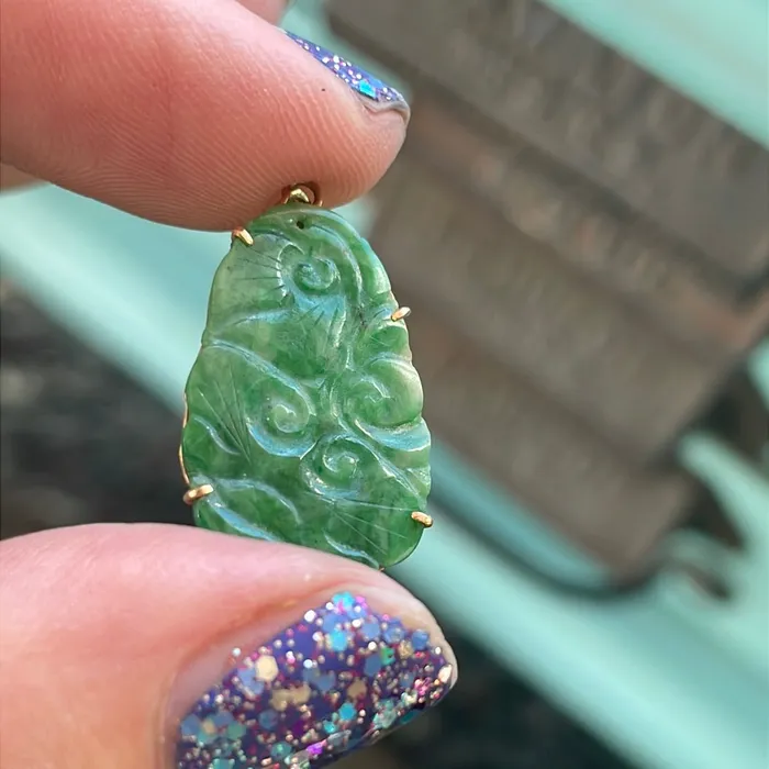 Vintage Paris Jewelry PreStyled Sets Carved Jade Pendant 14k Gold Vintage Vintage Paris Jewelry PreStyled Sets Carved Jade Pendant 14k Gold Vintage