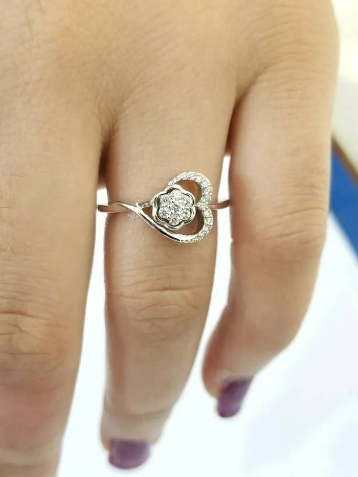 Gold and Diamond Rings 14k White Gold Diamonds ladies Ring Heart shaped Flower Setting Sizable REAL Gold and Diamond Rings 14k White Gold Diamonds ladies Ring Heart shaped Flower Setting Sizable REAL