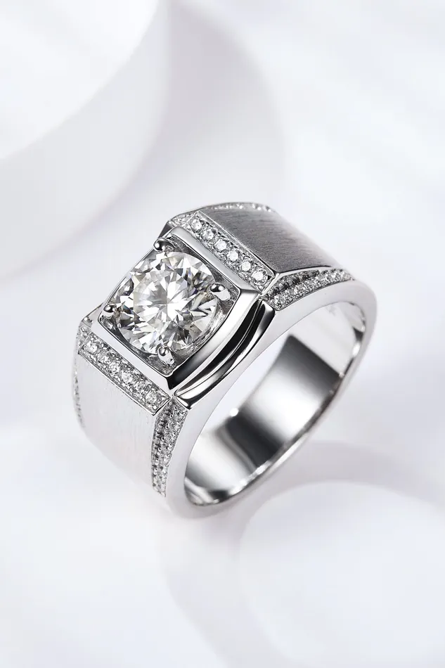 Trendsi So Charmed 1 Carat Moissanite Ring Rings