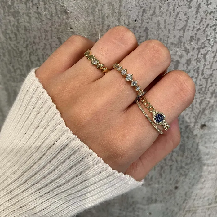 Alev Jewelry Rings Shared Prong Round Diamond Ring
