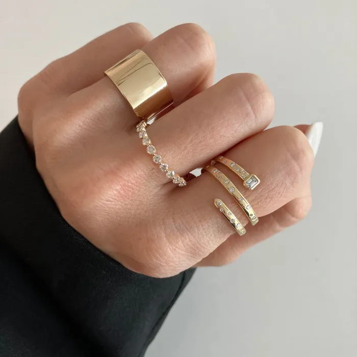 Alev Jewelry Rings Shared Prong Round Diamond Ring