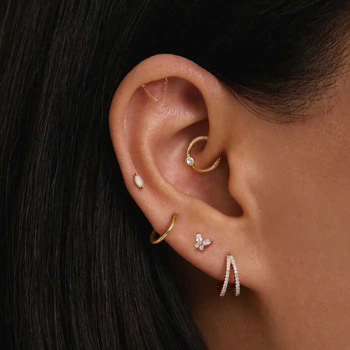 Aurelie Gi Earrings IVY White Sapphire Clicker Hoop Aurelie Gi Earrings IVY White Sapphire Clicker Hoop