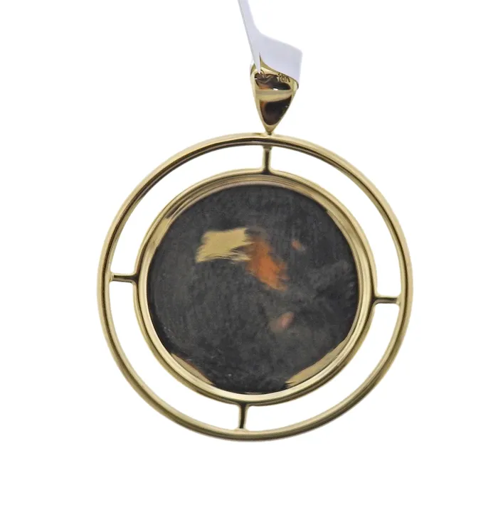 Doves Doron Paloma PreStyled Sets Doves Doron Paloma Gold Diamond Taurus Zodiac Pendant Doves Doron Paloma PreStyled Sets Doves Doron Paloma Gold Diamond Taurus Zodiac Pendant