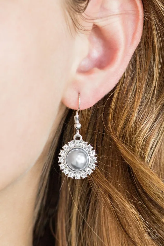Fashion Show Celebrity Silver Earrings Jewelry by Bretta Paparazzi Accessories Earrings Fashion Show Celebrity Silver Earrings Jewelry by Bretta Paparazzi Accessories Earrings