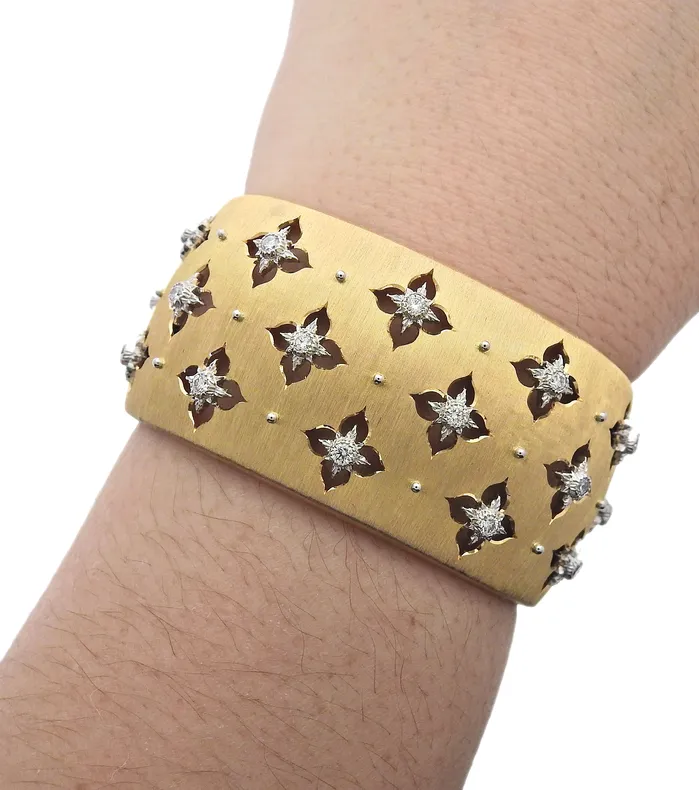 Not Signed Bracelets Buccellati Gold Macri Giglio Diamond Cuff Bracelet