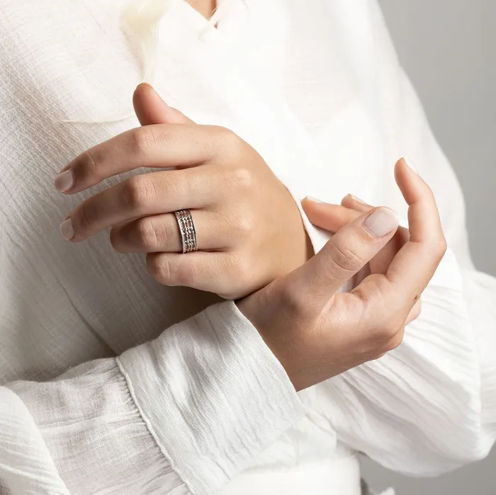 Rings AURUM by Gubjrg Womens wedding ring ASTERIAS